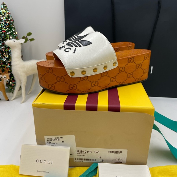 Women’s Gucci X Adidas, leather clogs size 38 made in Italy - Picture 3 of 6